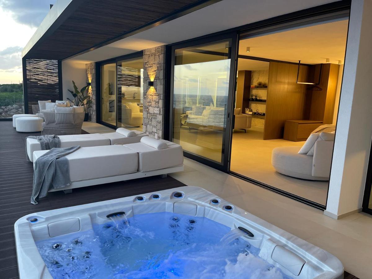 Mystique Luxury Suite Achlia Екстериор снимка