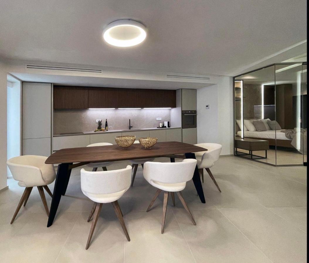 Mystique Luxury Suite Achlia Екстериор снимка