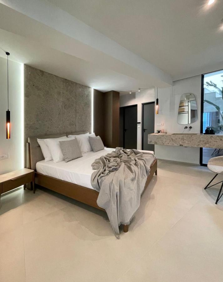 Mystique Luxury Suite Achlia Екстериор снимка