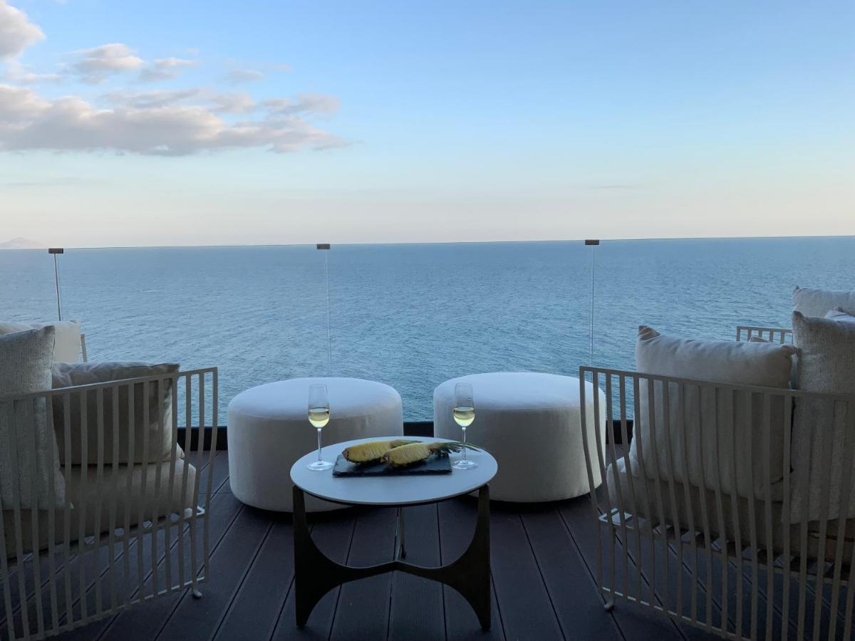 Mystique Luxury Suite Achlia Екстериор снимка
