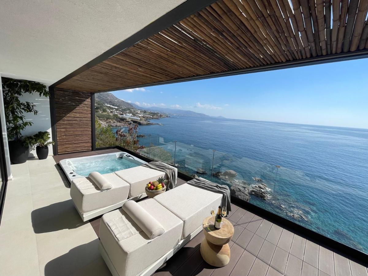 Mystique Luxury Suite Achlia Екстериор снимка