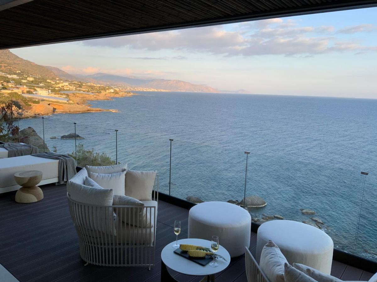 Mystique Luxury Suite Achlia Екстериор снимка