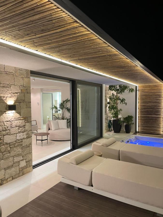 Mystique Luxury Suite Achlia Екстериор снимка