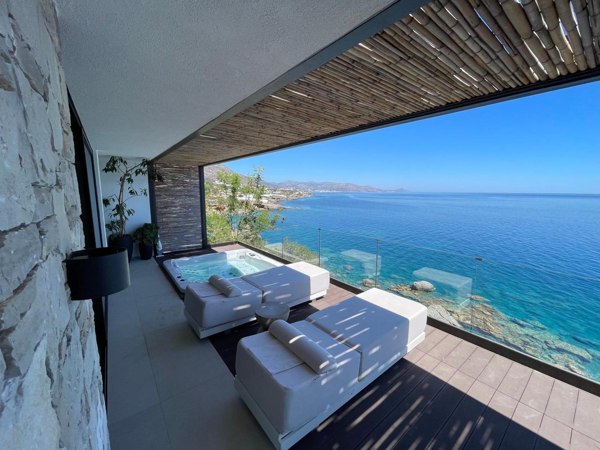 Mystique Luxury Suite Achlia Екстериор снимка