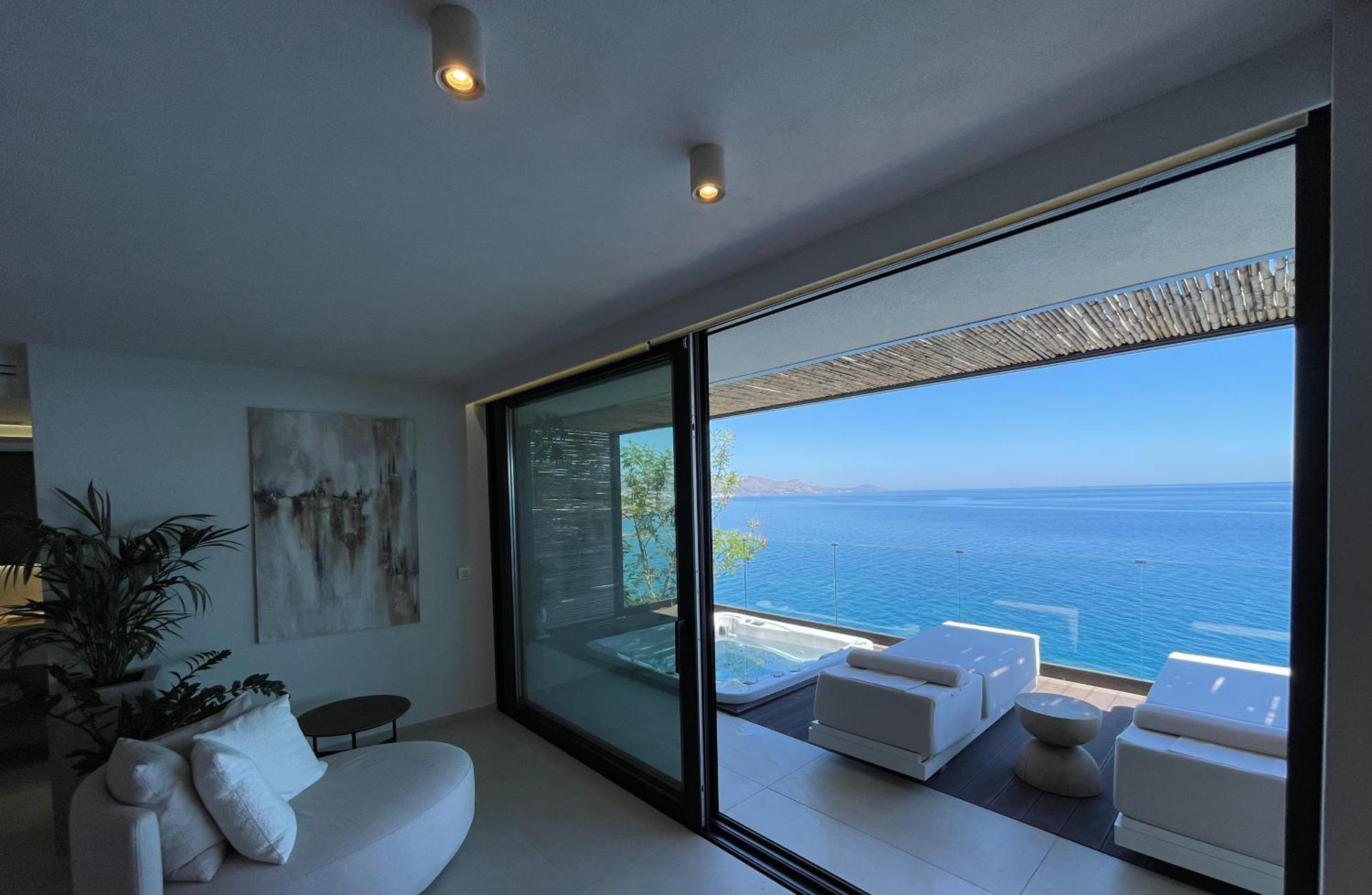 Mystique Luxury Suite Achlia Екстериор снимка